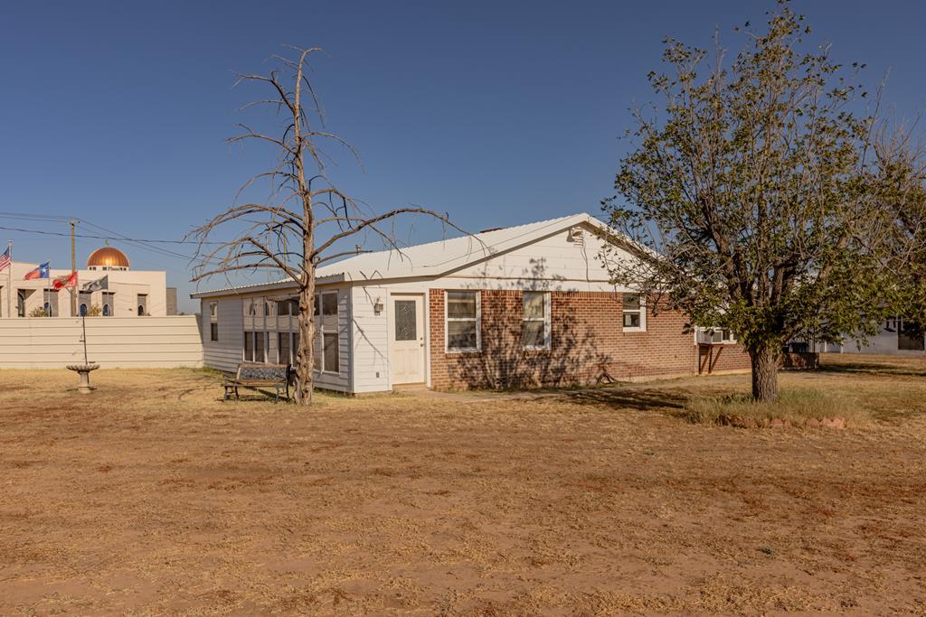 4620 Andrews Hwy — photo