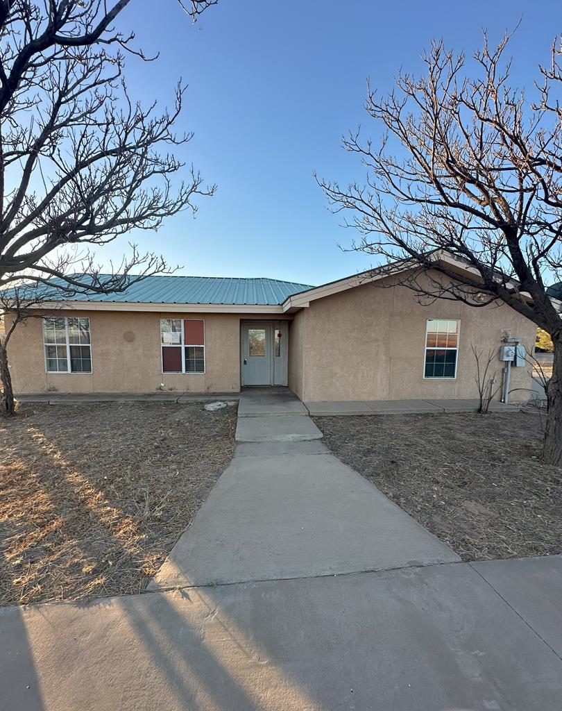 11 Los Ranchos Estates — photo