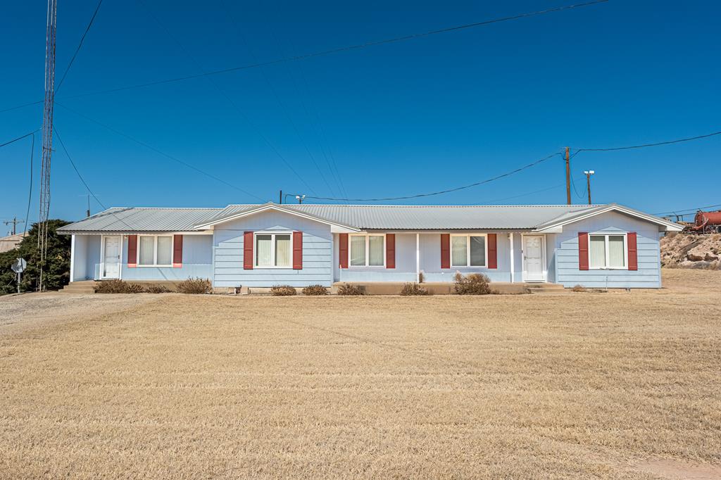 1302 W Hwy 180 — photo