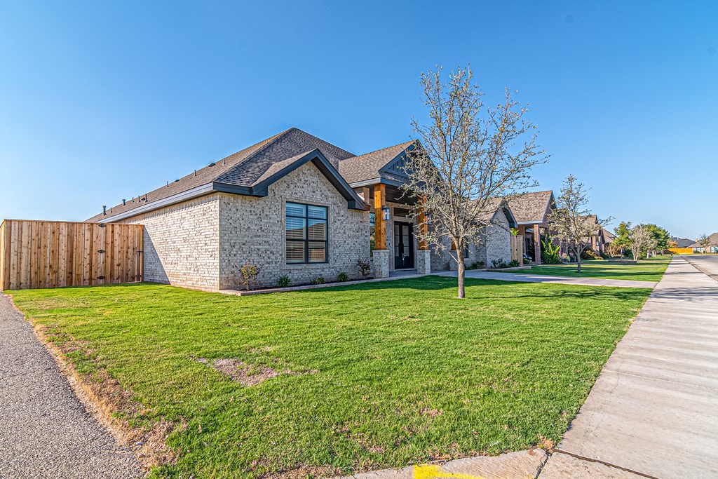 2401 Brandy, Midland, TX 79707 — photo 2