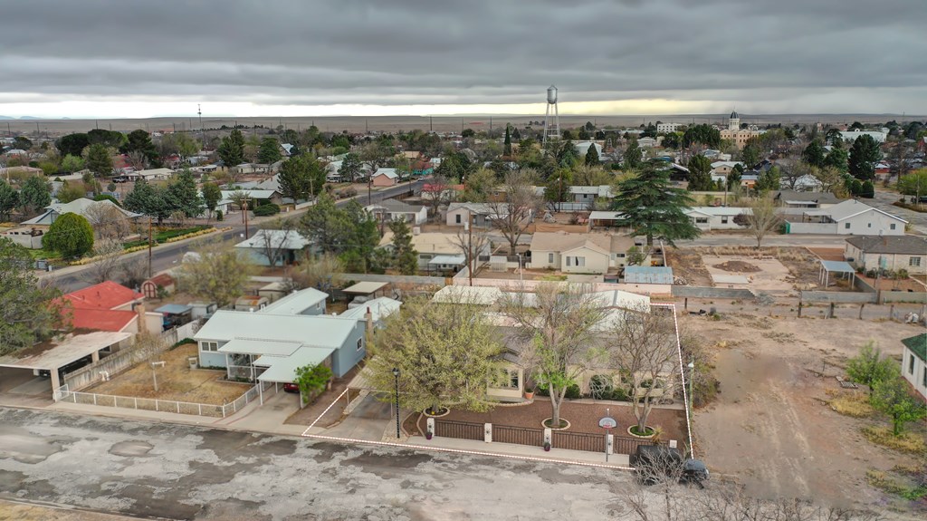 104 E 3rd Street, Marfa, TX 79843 — photo 2