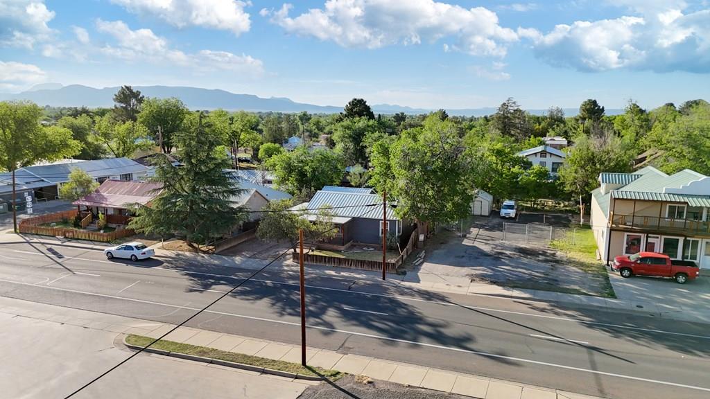 705 E Ave E, Alpine, TX 79830 — photo 2