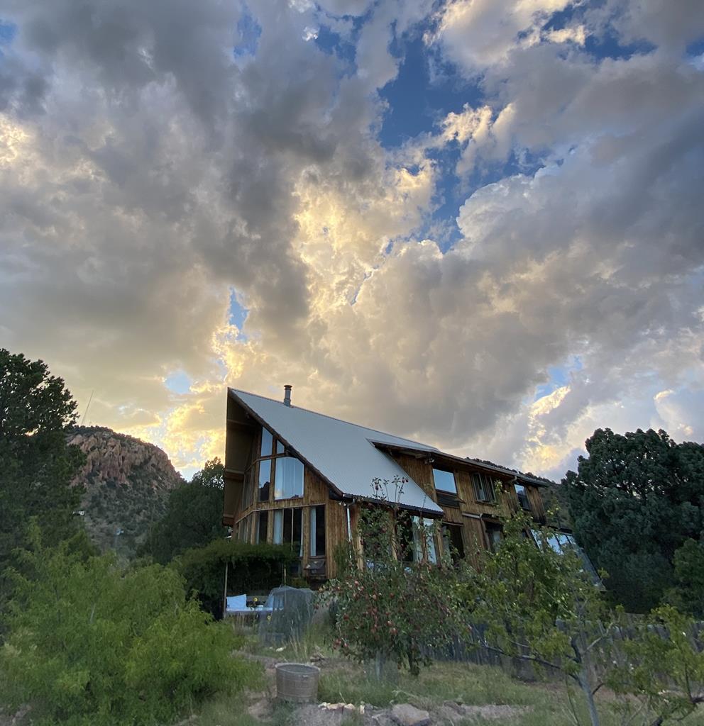 100 N Canyon Rd. — photo