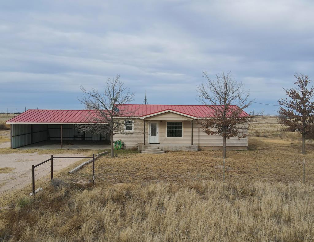 207 County Rd 421, Seminole, TX 79360 — photo 2
