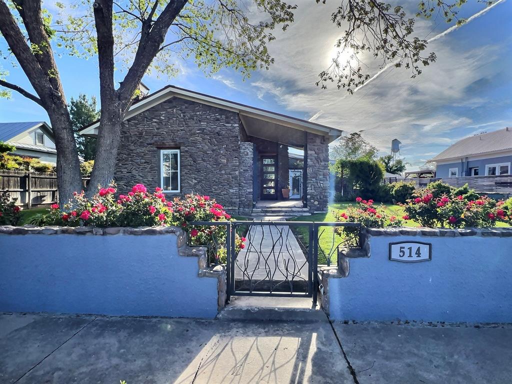 514 N Austin St — photo