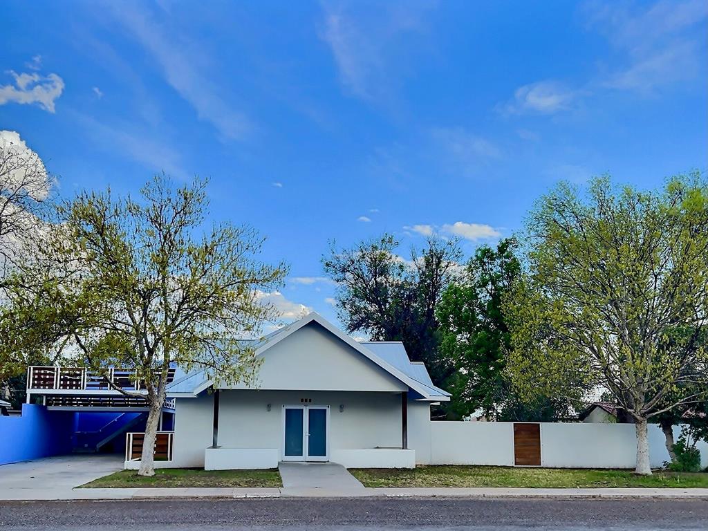 121 W Lincoln St — photo