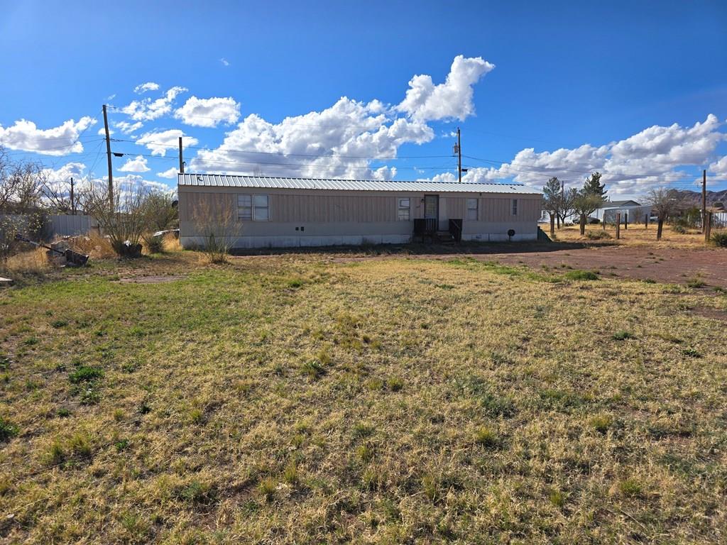603 Clarks CV — photo