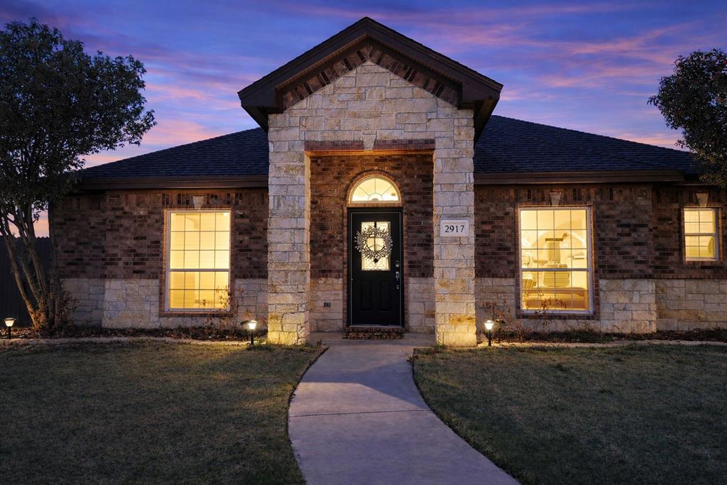 2917 Dustin Dr — photo