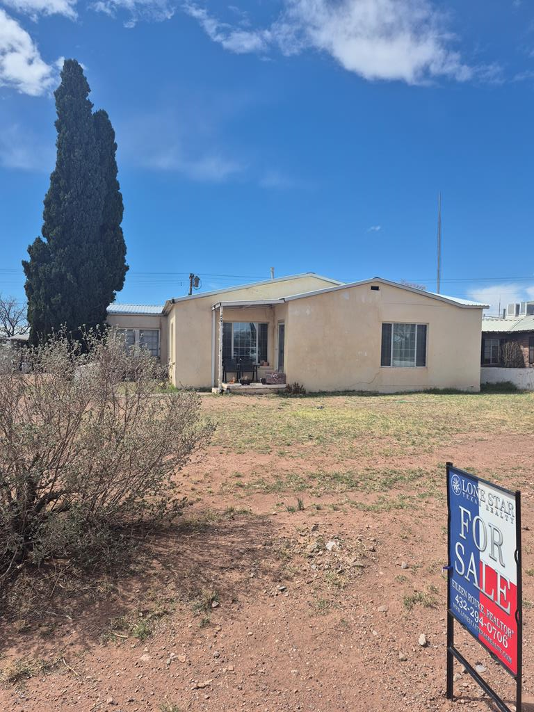 207 La Caverna — photo