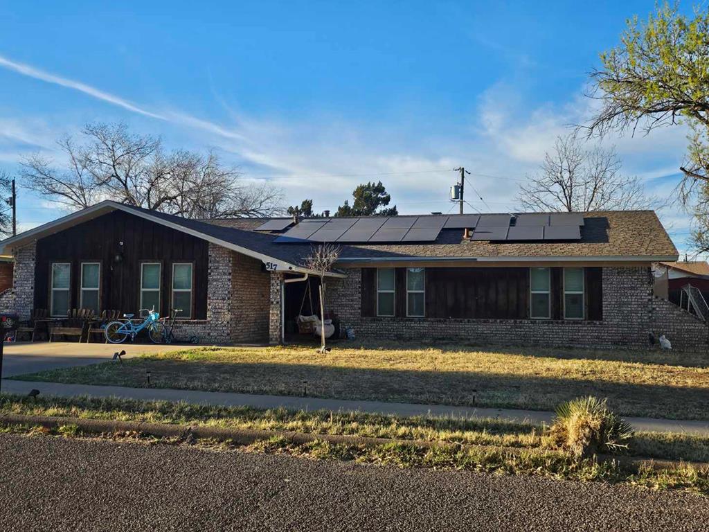 517 E Harriet — photo
