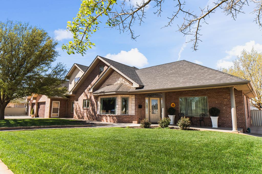 282 County Rd 306 — photo