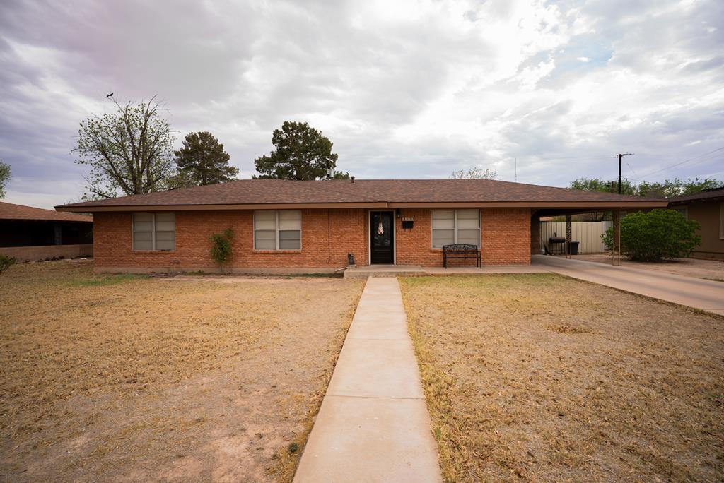 1703 W Callaghan — photo