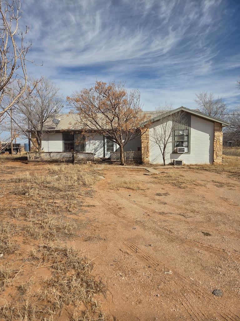 4219 S County Rd 1140 — photo