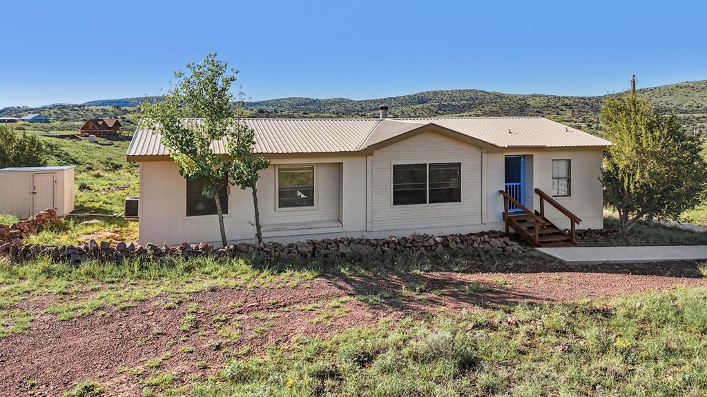 106 NW Ridge Line Drive, Fort Davis, TX 79734