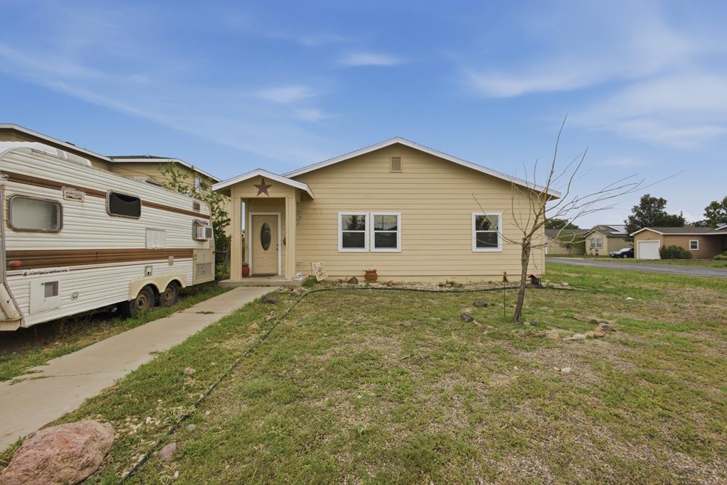 1601 W Uvalde — photo