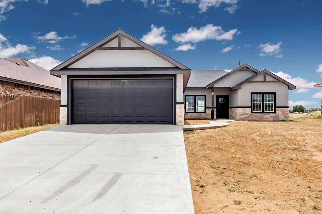 1405 NE Mustang Dr — photo