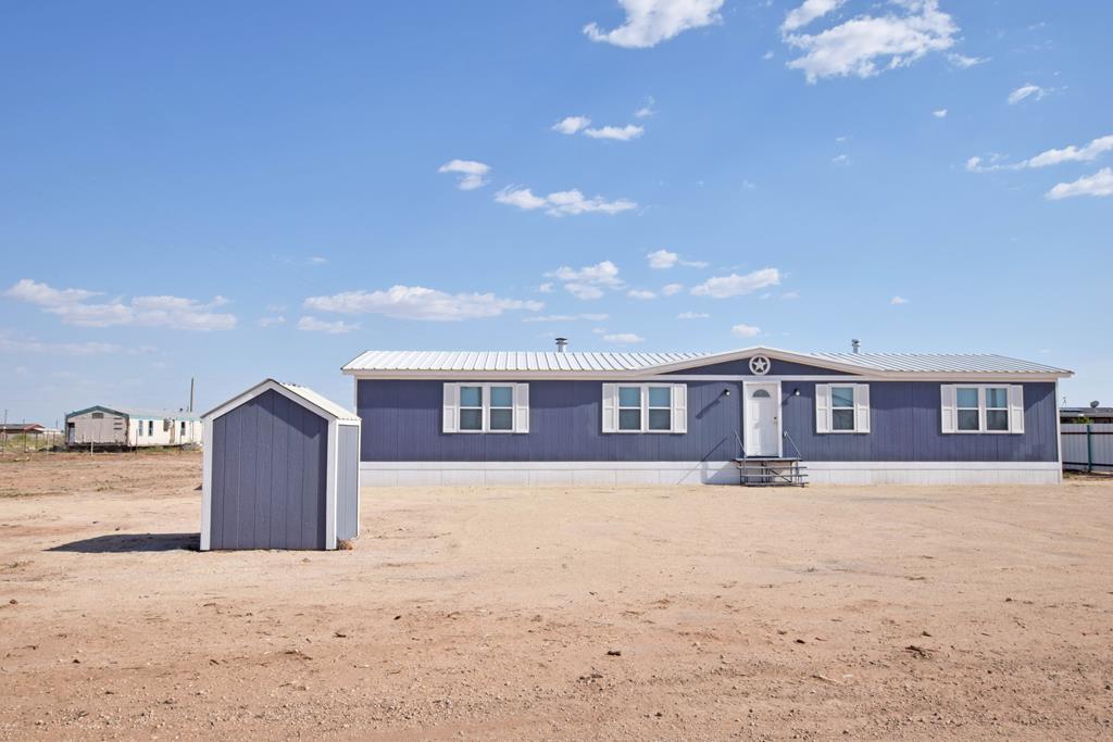 7045 Scott Dr — photo