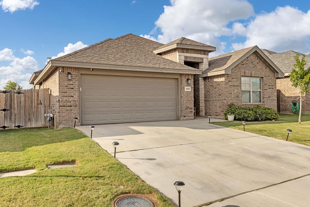 1629 Twin Falls Dr — photo