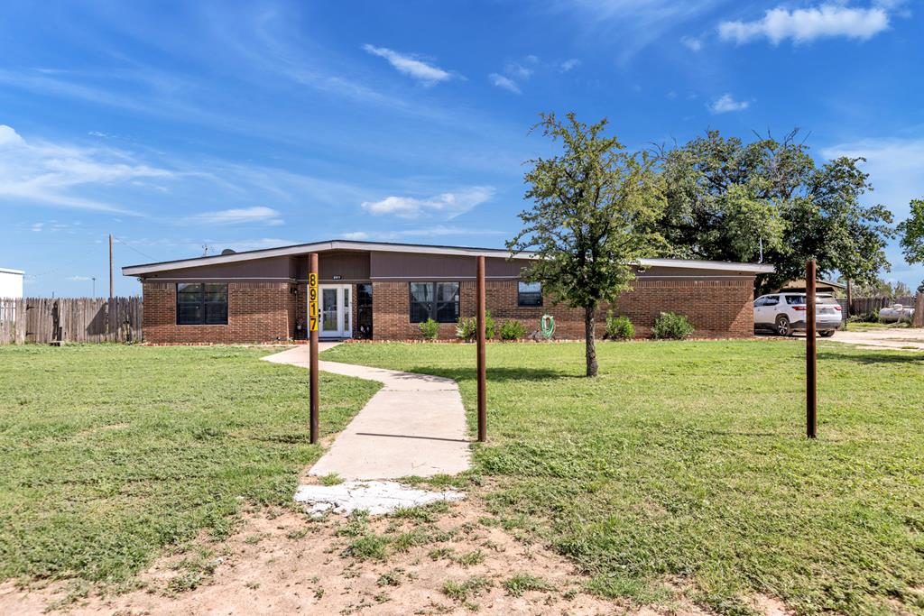 8917 W Swan Rd — photo