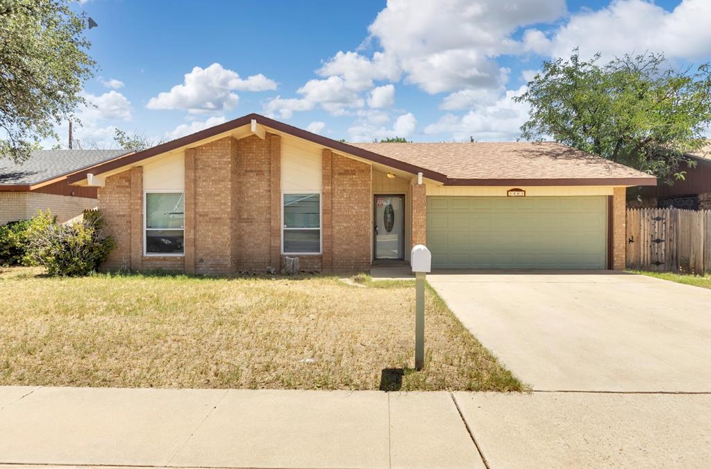 26 Corona Circle — photo