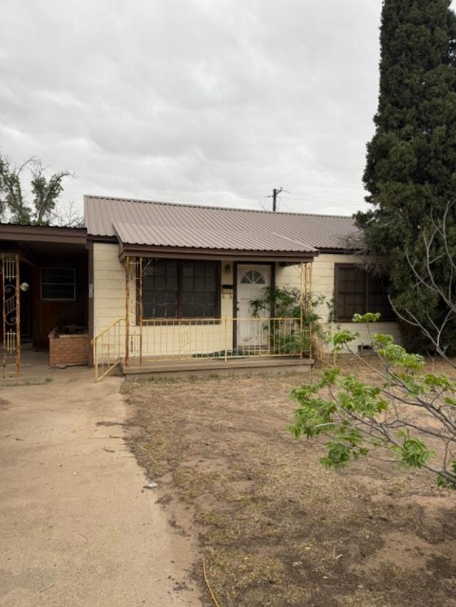 808 S Poplar — photo