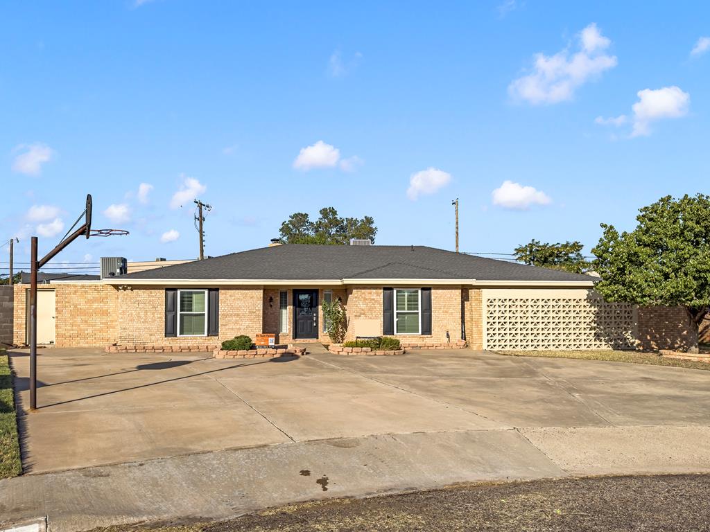 3985 Lakeside Dr — photo