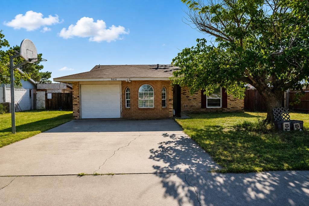 9016 Rainbow Dr — photo