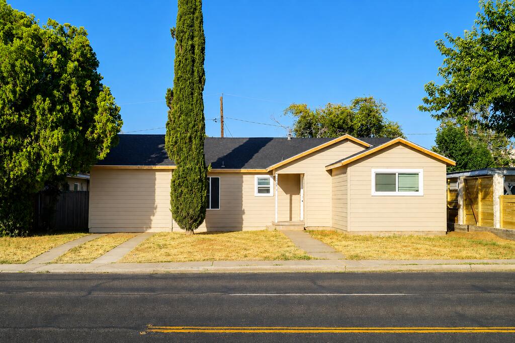 2208 Golder Ave — photo