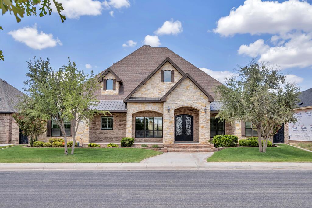 1002 Silverton Dr — photo