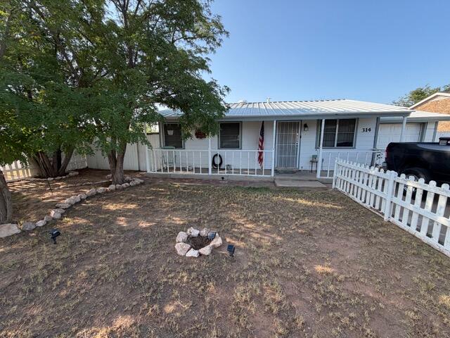 314 E Pecan Ave — photo