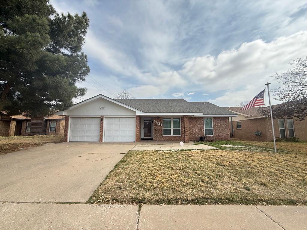 4438 Esmond Dr — photo