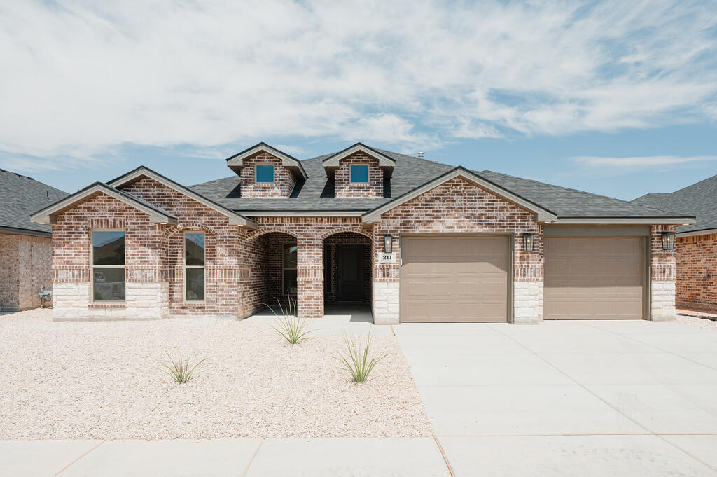 211 Panhandle Drive — photo