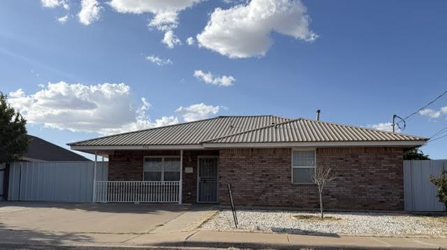 320 Kennedy Drive — photo