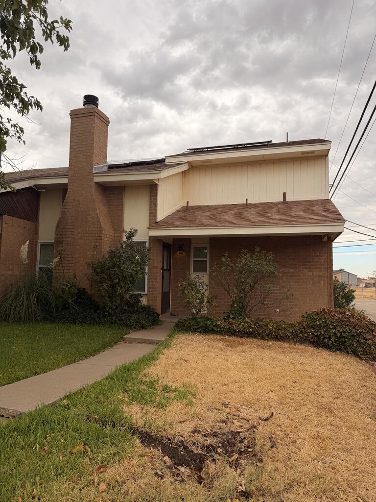 4309 Village Way — photo