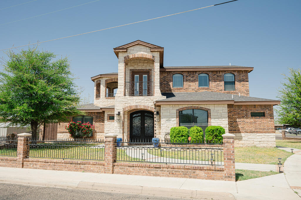 616 S Sam Houston Ave — photo