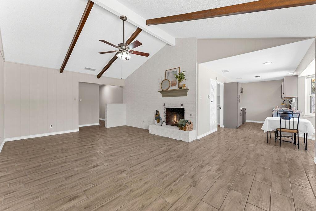 2624 San Fernando Dr — photo