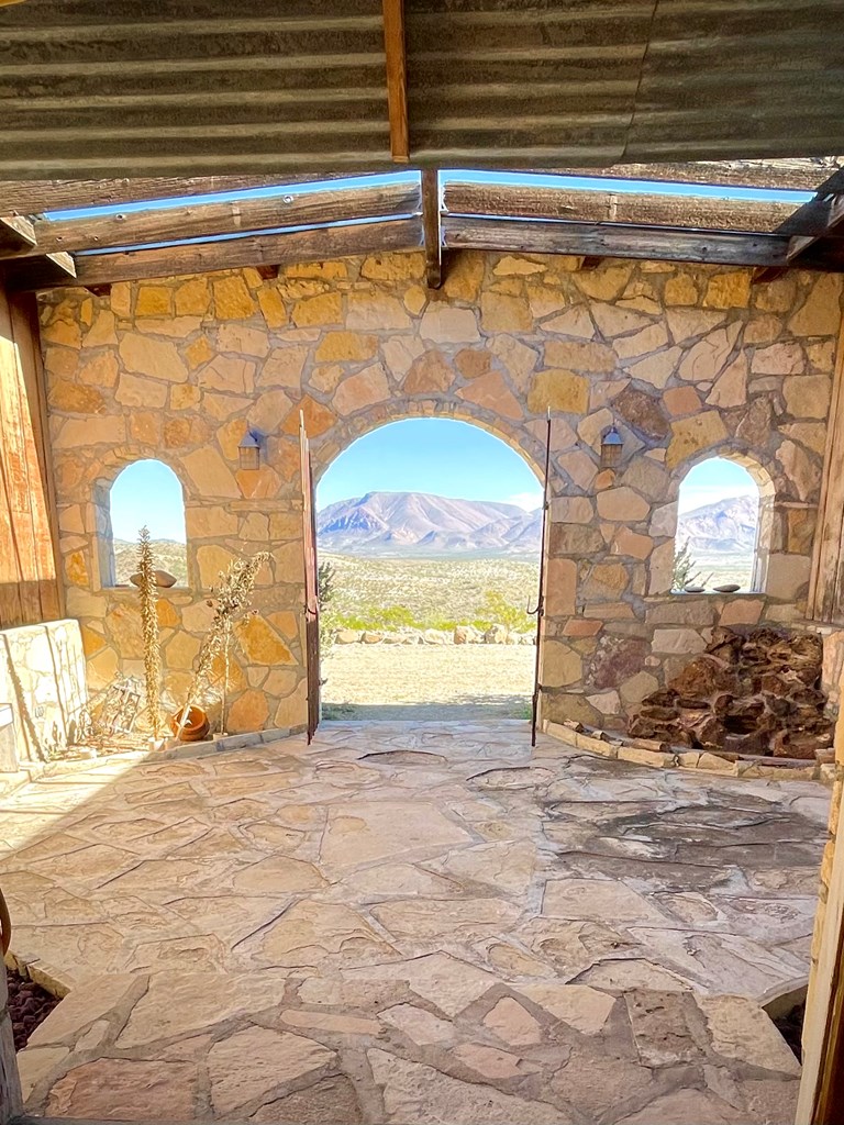 1998 Nodeerhere Road, Terlingua, TX 79852 — photo 3