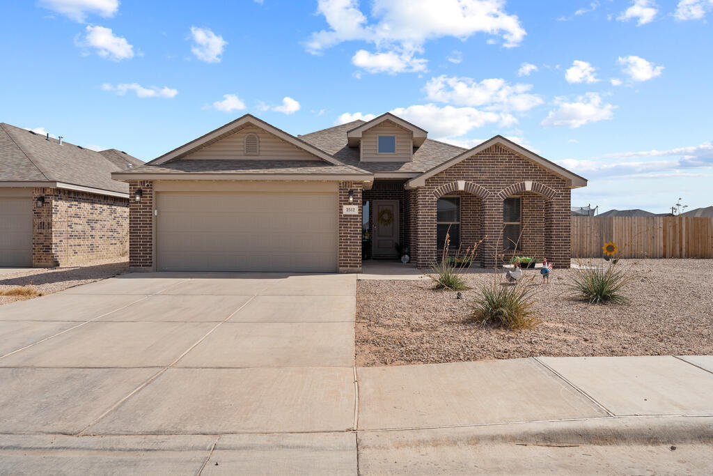 2512 Blazing Saddle Blvd. — photo