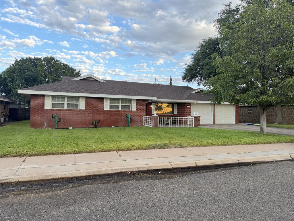 1123 Golf Course Rd — photo