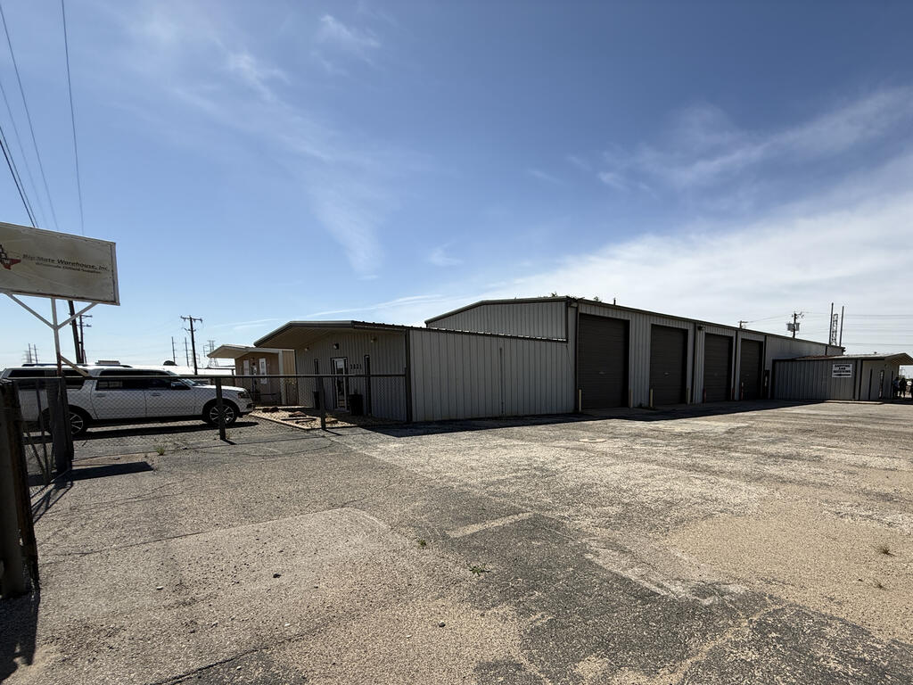 3821 Kermit Hwy — photo