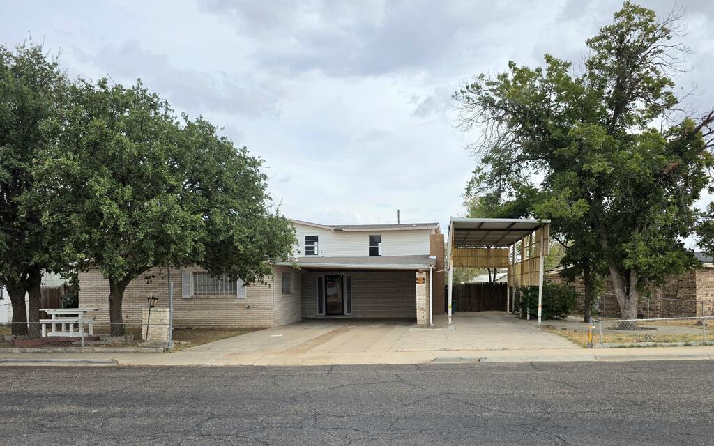 1503 Keeling St — photo