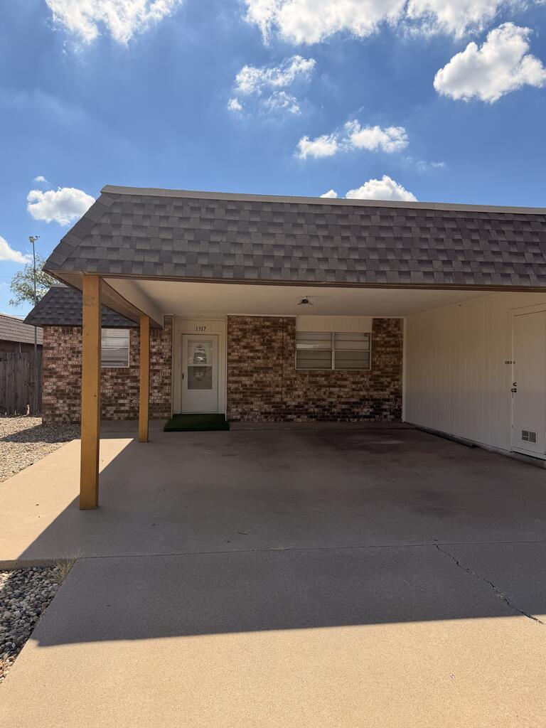 1317 Tanglewood Lane — photo