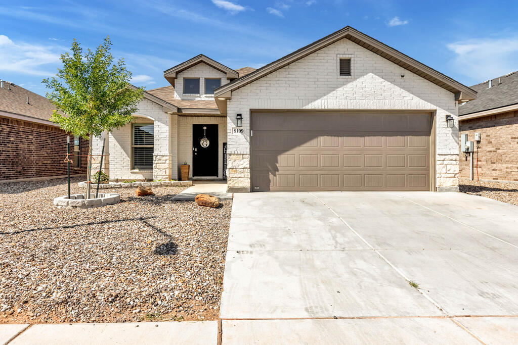 9109 Rustler Ave. — photo