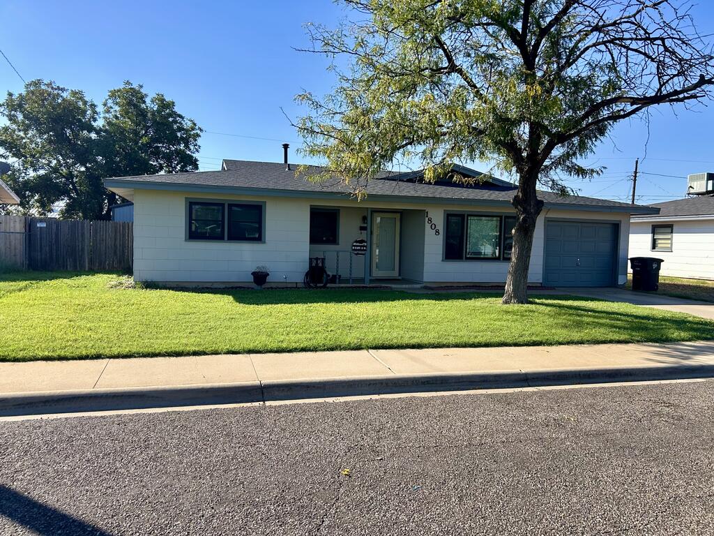 1808 Petroleum Dr — photo