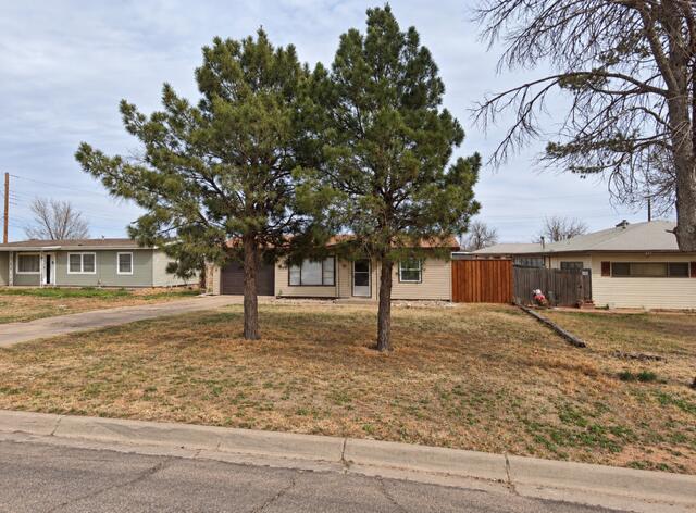 807 Raymond Rd — photo