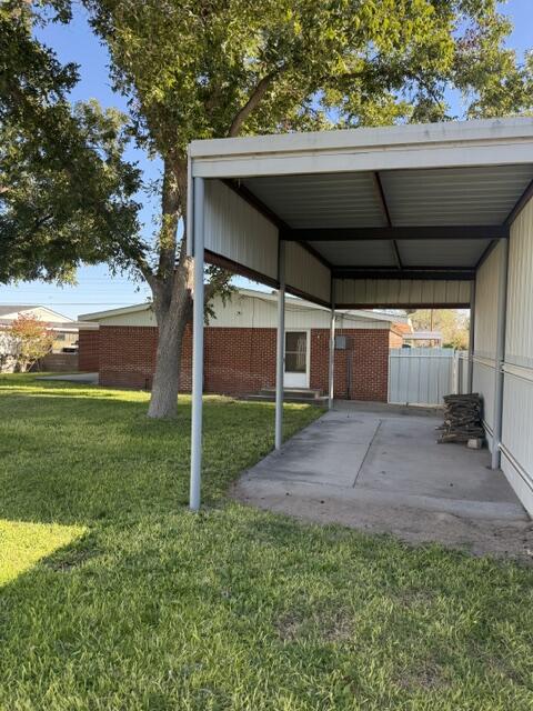 900 E Bryan Avenue, Kermit, TX 79745 — photo 2