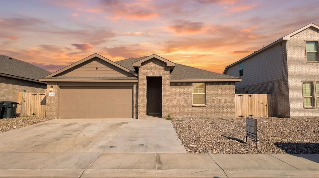 6004 Oracle Dr. — photo