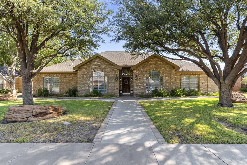 712 Augusta Dr — photo