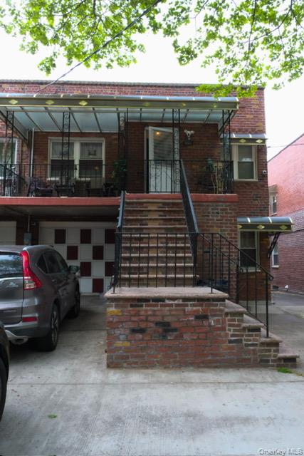2061 E 60th Street — photo