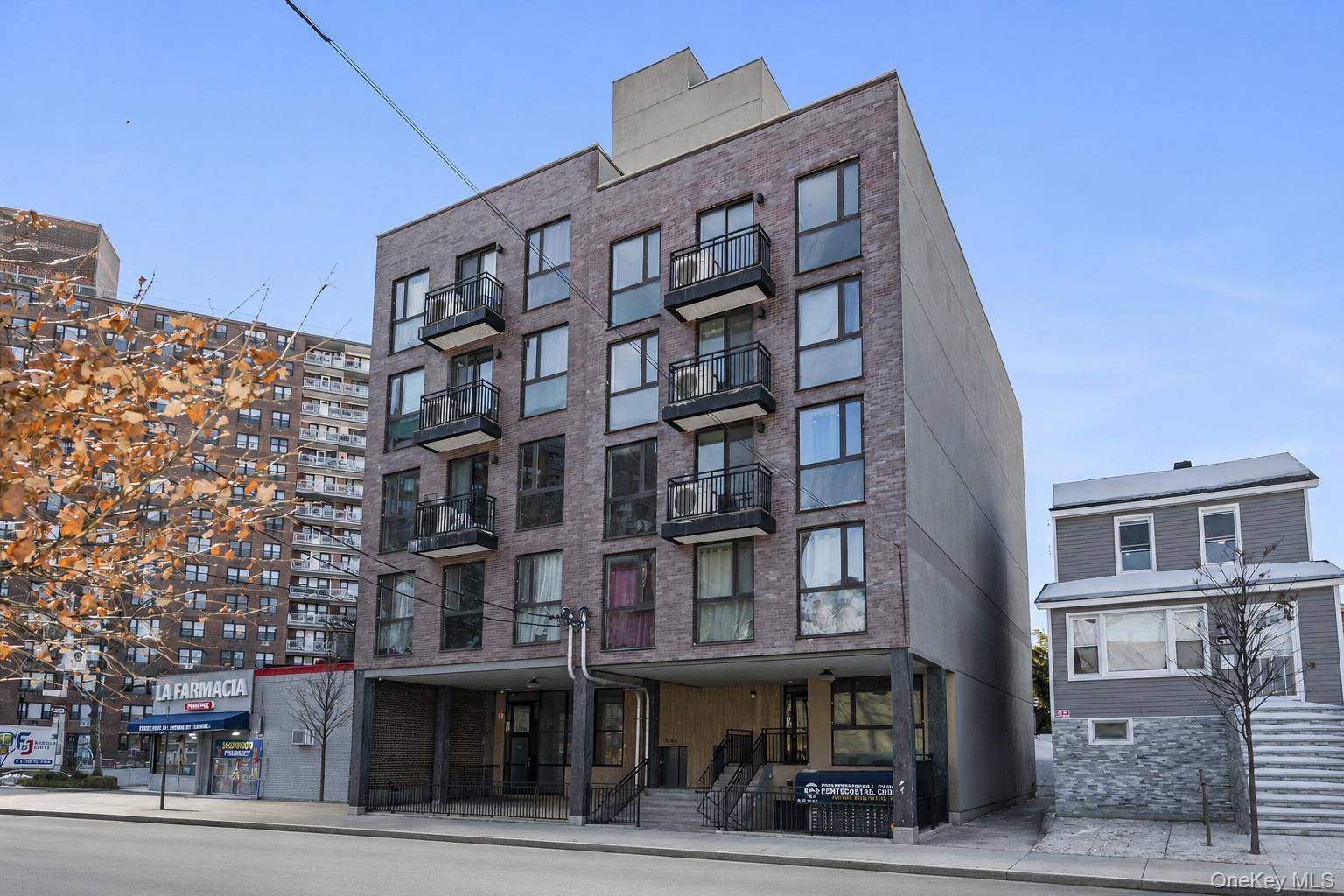 5540 97th Place 3a — photo